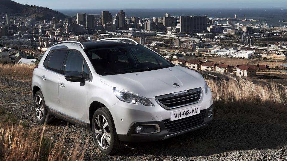 Video – Peugeot 2008 in Italia con 11 versioni