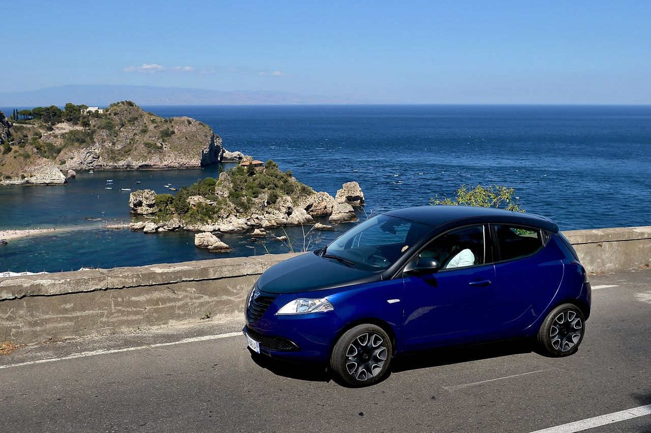 Foto Gallery – Lancia Ypsilon S MOMODESIGN