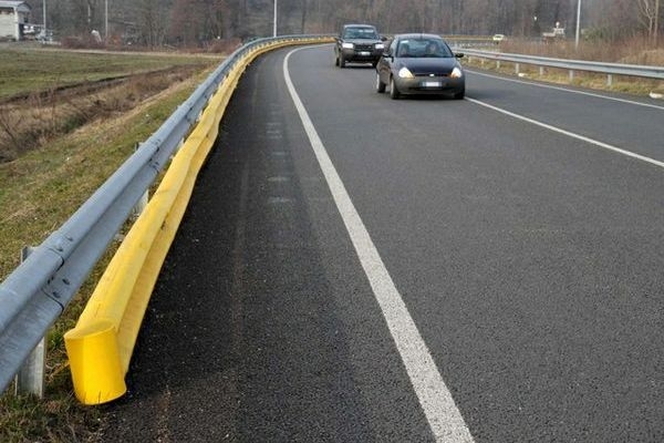 Sicurezza stradale: passa alla Camera la modifica dei guard rail “assassini”