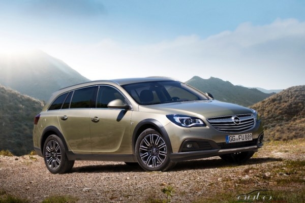 Nuova Opel Insignia Country Tourer