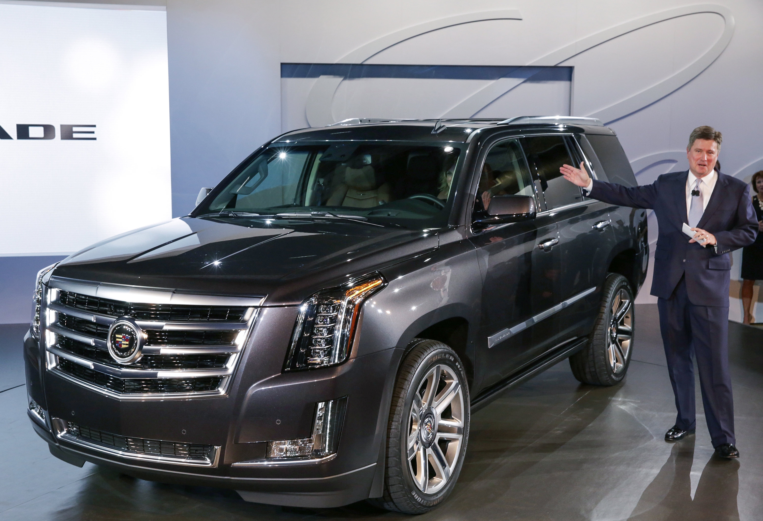 Nuova Cadillac Escalade MY 2015