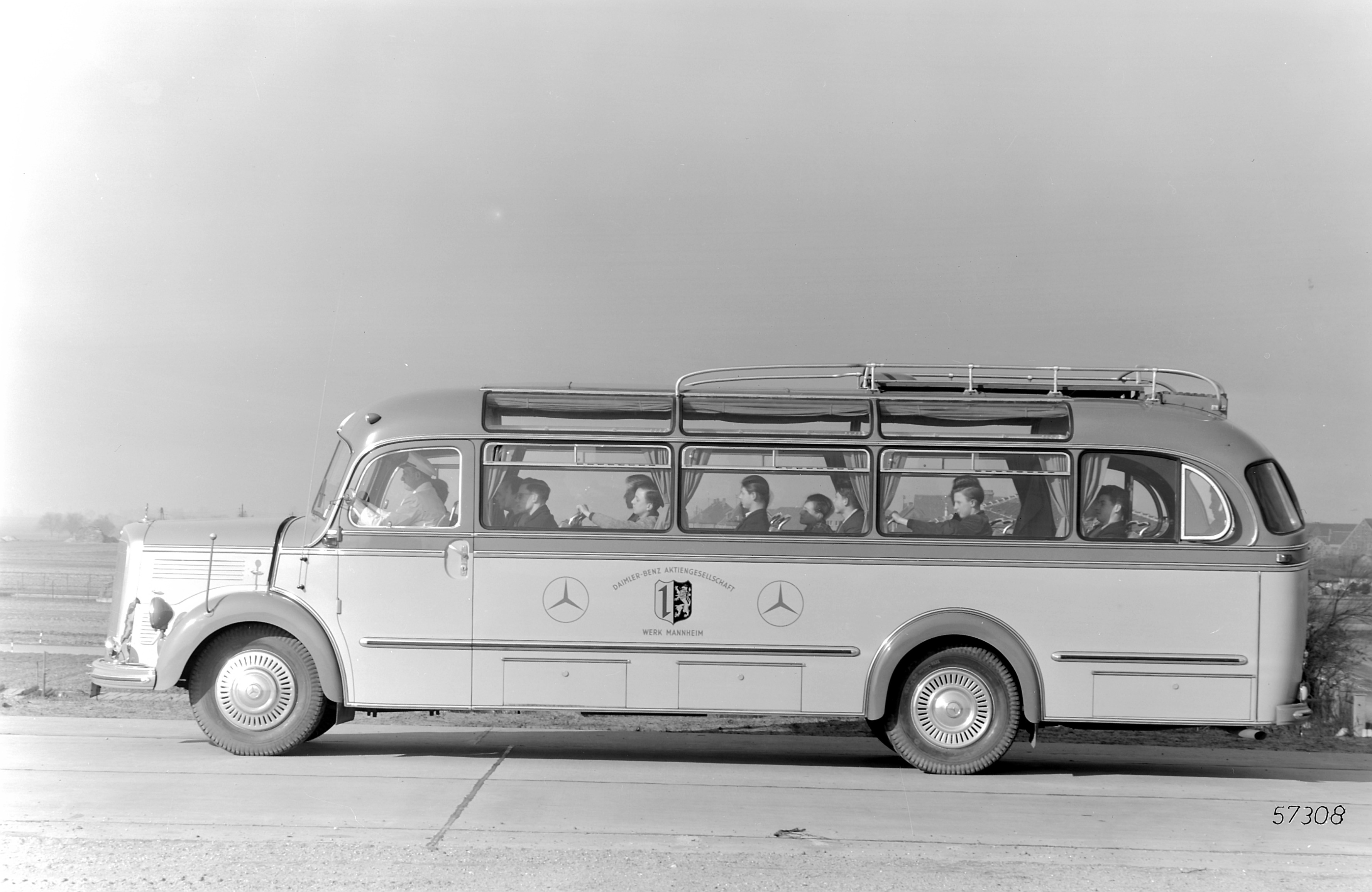 Mercedes-Benz O 3500: prima volta di un bus ad Auto e Moto d’Epoca