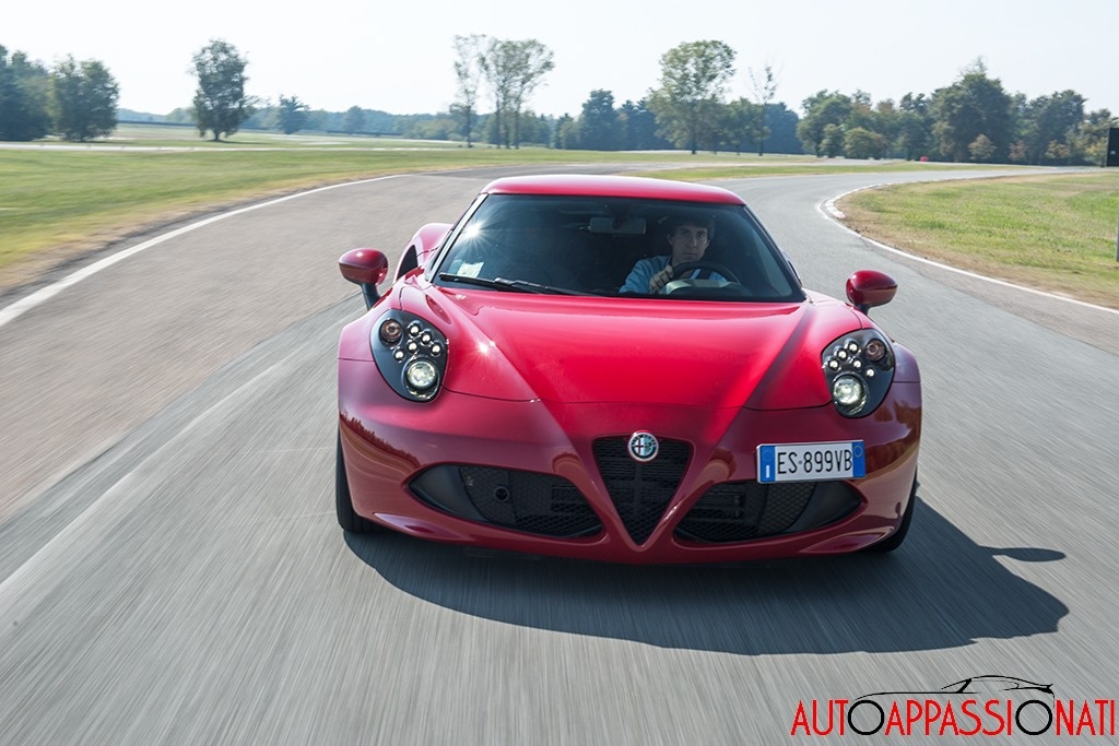 Alfa Romeo 4C: un tempo sul giro da record al Nürburgring