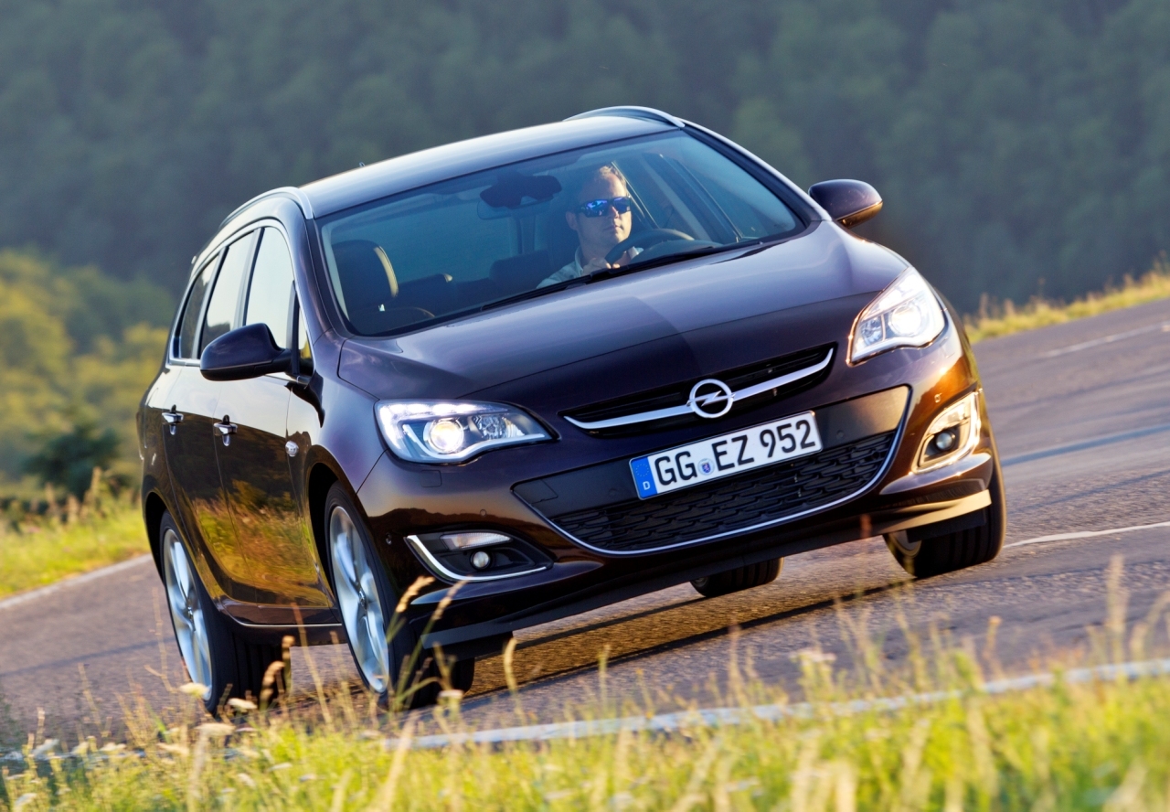 Opel Astra ora disponibile con il nuovo diesel e tecnologia IntelliLink