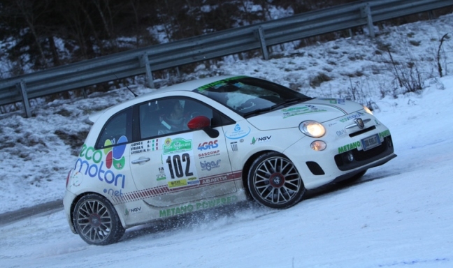 La 500 EcoAbarth a metano di Ecomotori.net trionfa al 1° EcoSnowTrophy