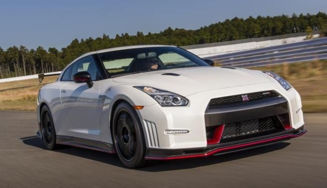 Nissan GT-R Nismo debutta a Ginevra 2014