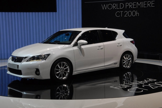 Sponsored Video: Lexus CT 200H