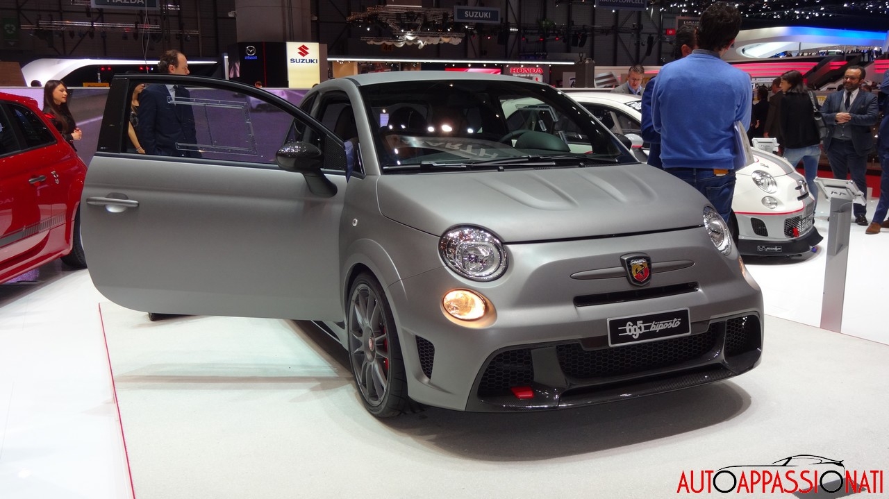 LIVE – Abarth 695 biposto