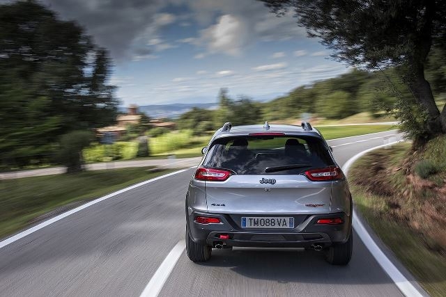 Jeep Cherokee è il Medium SUV più votato dai lettori di ‘Coches.Net’