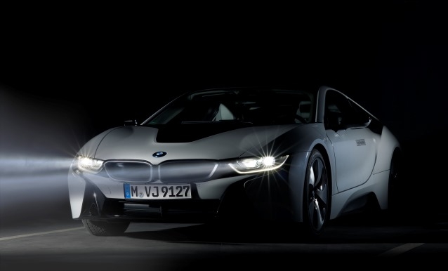 Tecnica: fari laser per Bmw i8