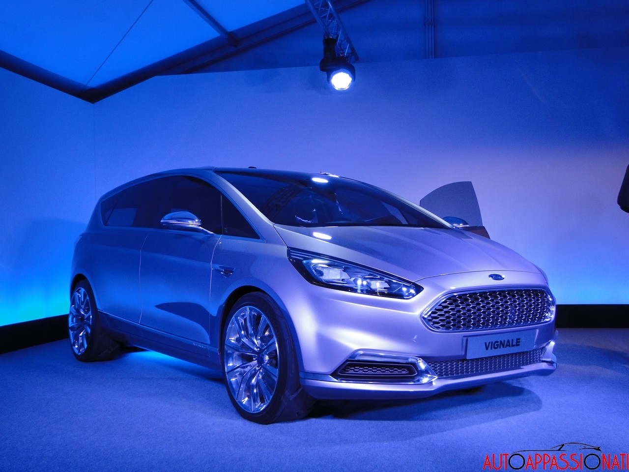 Ford S-MAX Vignale Concept: svelato a Milano il secondo modello targato Vignale