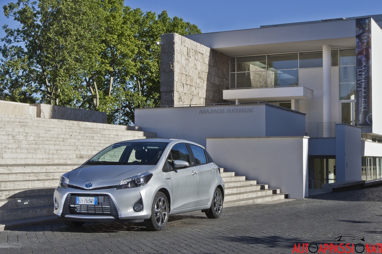 Toyota Yaris Hybrid byD