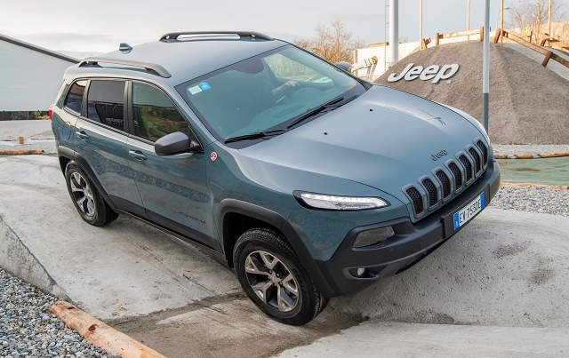 ‘Jeep Cherokee Territory European Tour’: l’avventura off-road in città