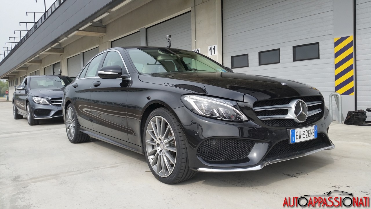 Mercedes-Benz Classe C 300 BlueTEC Hybrid: la prova dei consumi