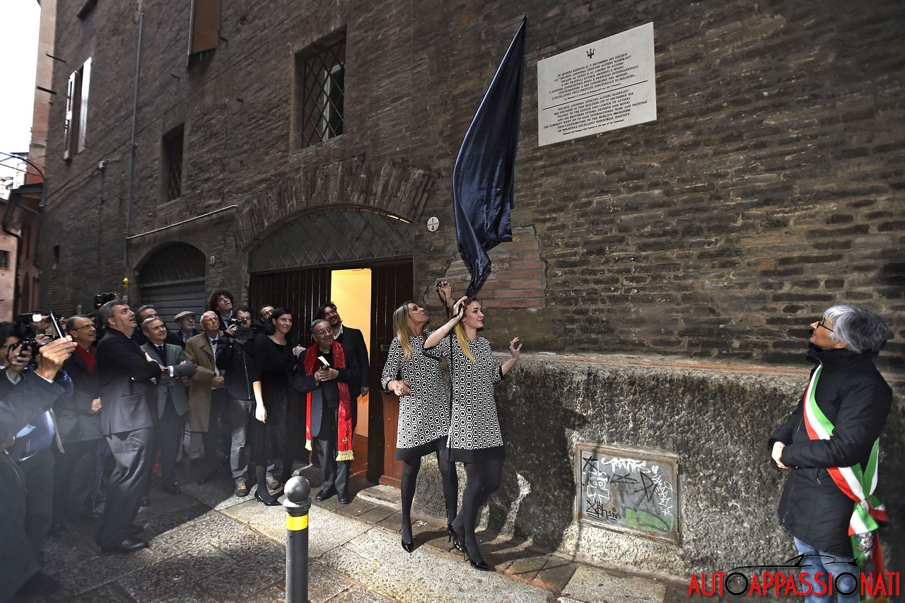 Si conclude il Centenario Maserati: a Bologna una targa ricorderà per sempre la prima officina della Casa