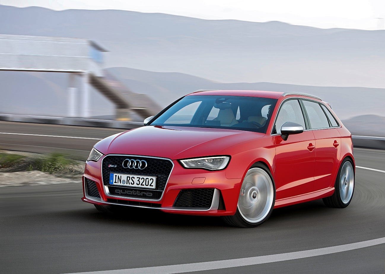 Audi RS 3 Sportback: potenza in dimensioni compatte