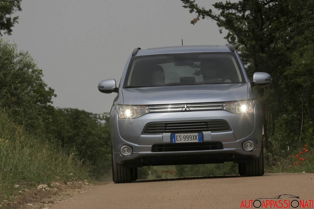 Mitsubishi e SsangYong al Motor Show di Bologna 2014