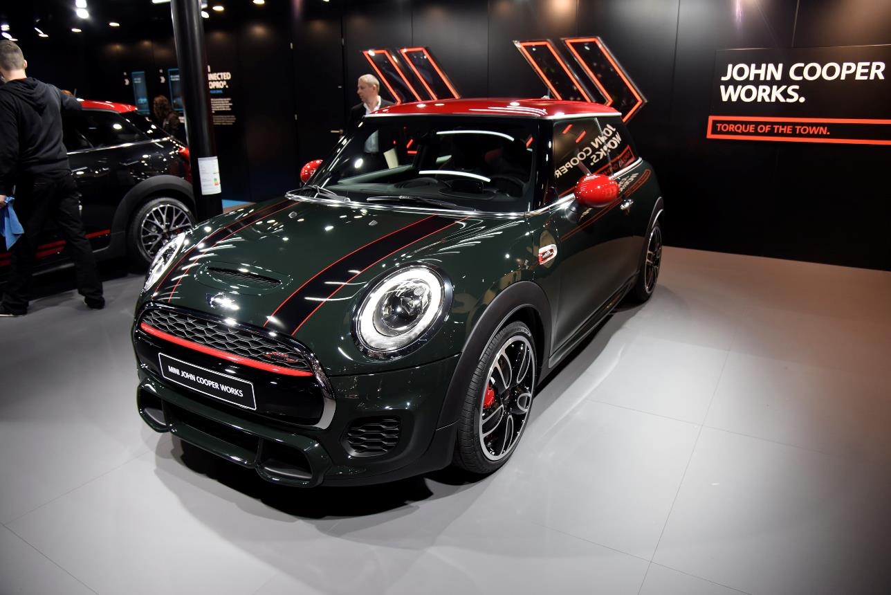 Nuova Mini John Cooper Works | Salone di Ginevra 2015