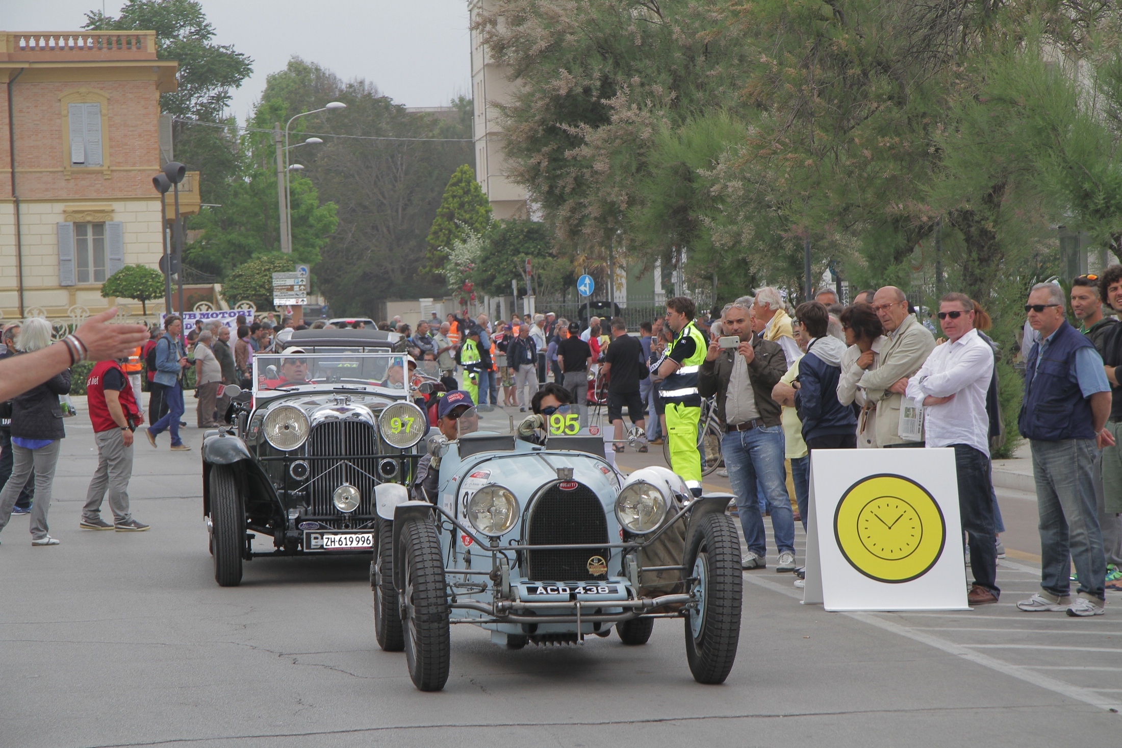 Mille Miglia 2015: vince l’equipaggio su Bugatti T 40