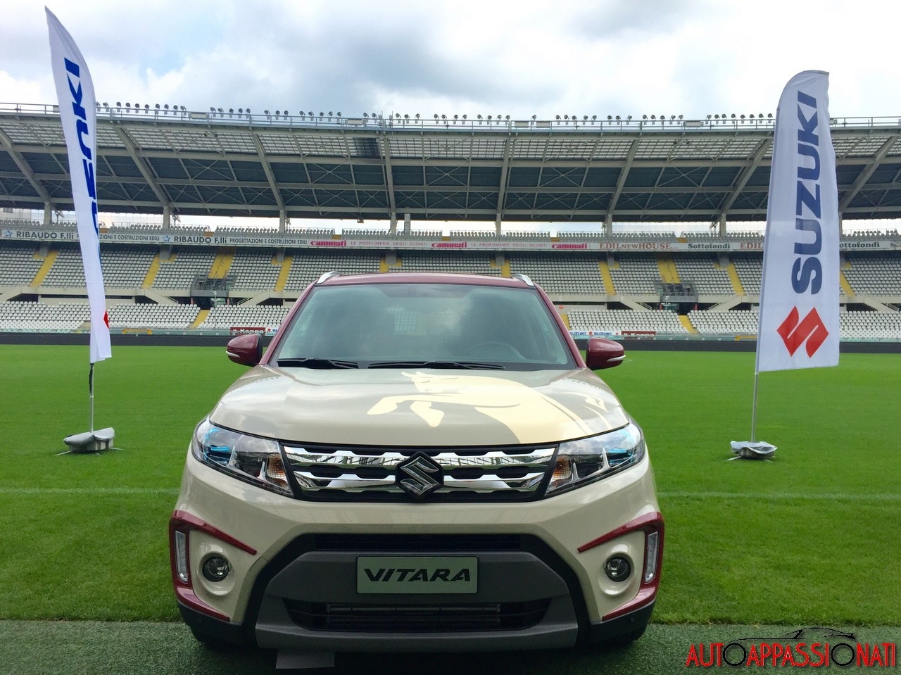 Suzuki Italia consegna la nuova Vitara ai giocatori del Torino F.C.