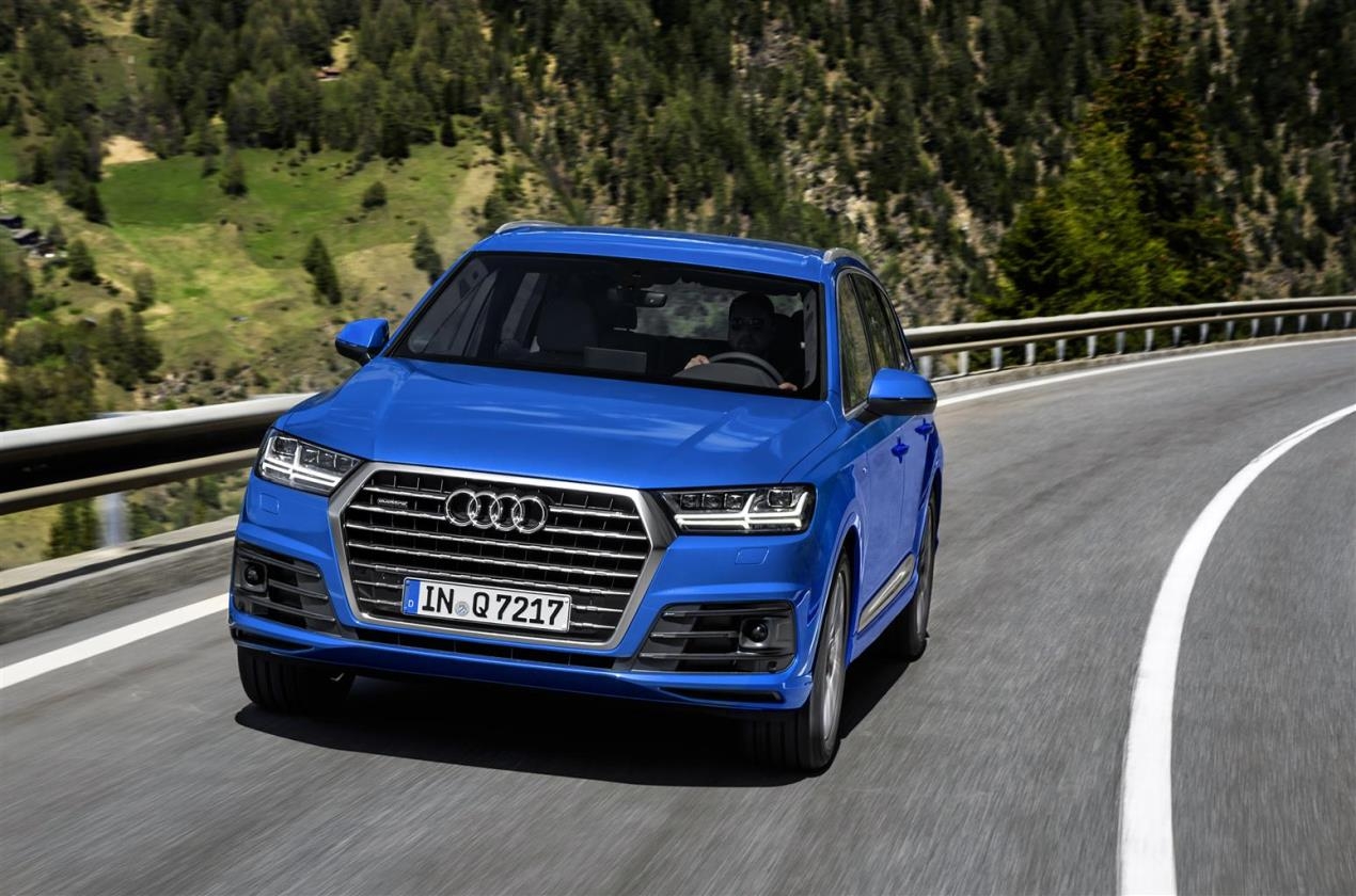 Nuova Audi Q7: il nuovo riferimento tra i maxi SUV