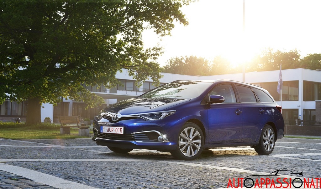 Nuova Toyota Auris e Auris Touring Sports MY15 | Prova in anteprima