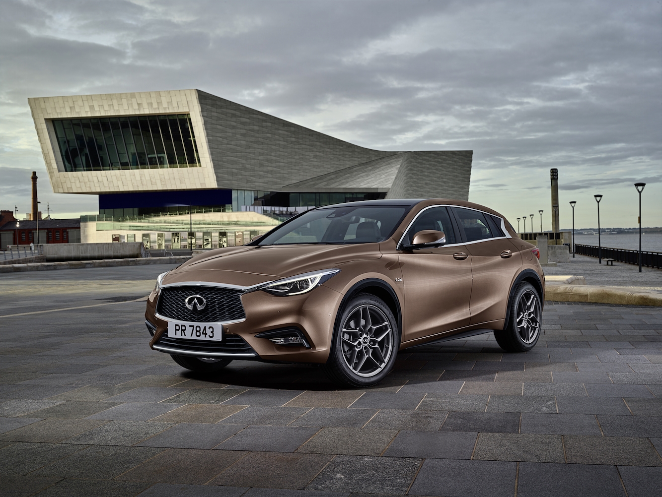 Infiniti Q30: la premium compatta “Active”