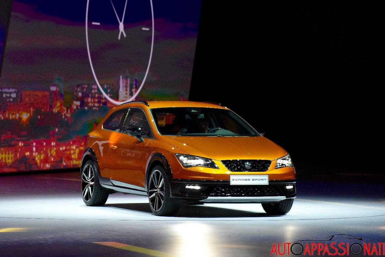 Salone di Francoforte 2015: nuova Seat Leon SC Cross Sport