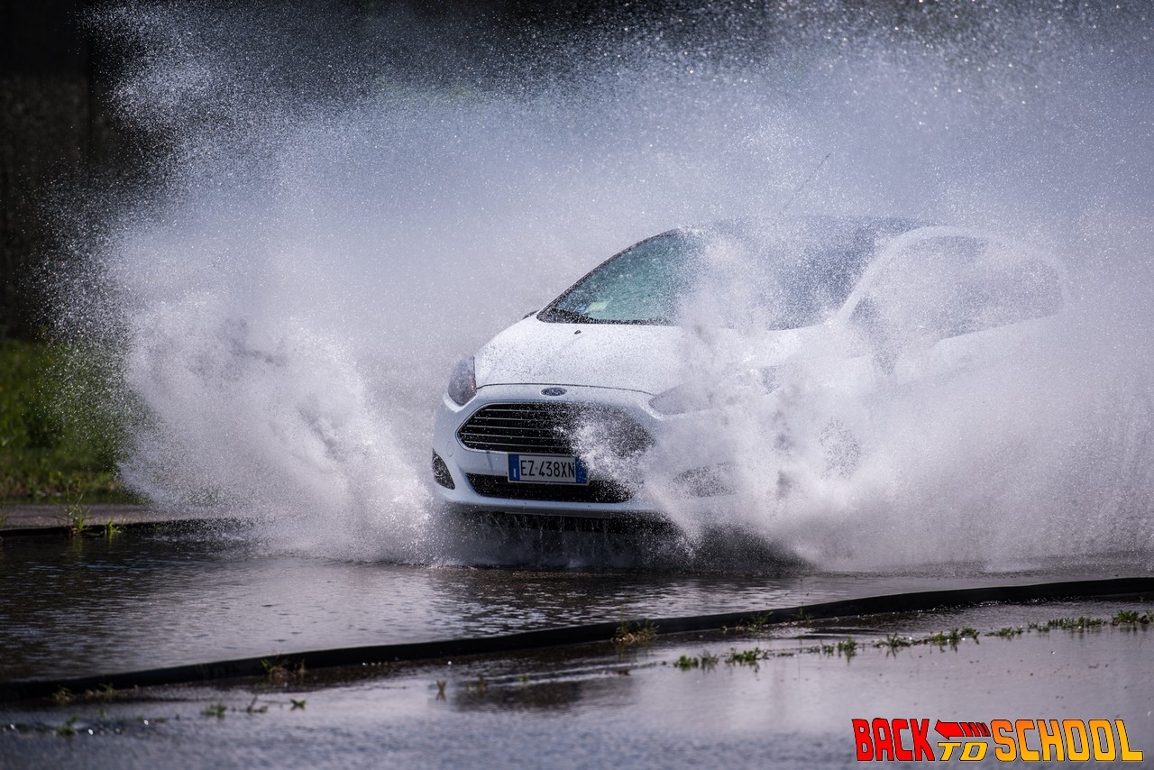 Gestione aquaplaning – #BackToSchool