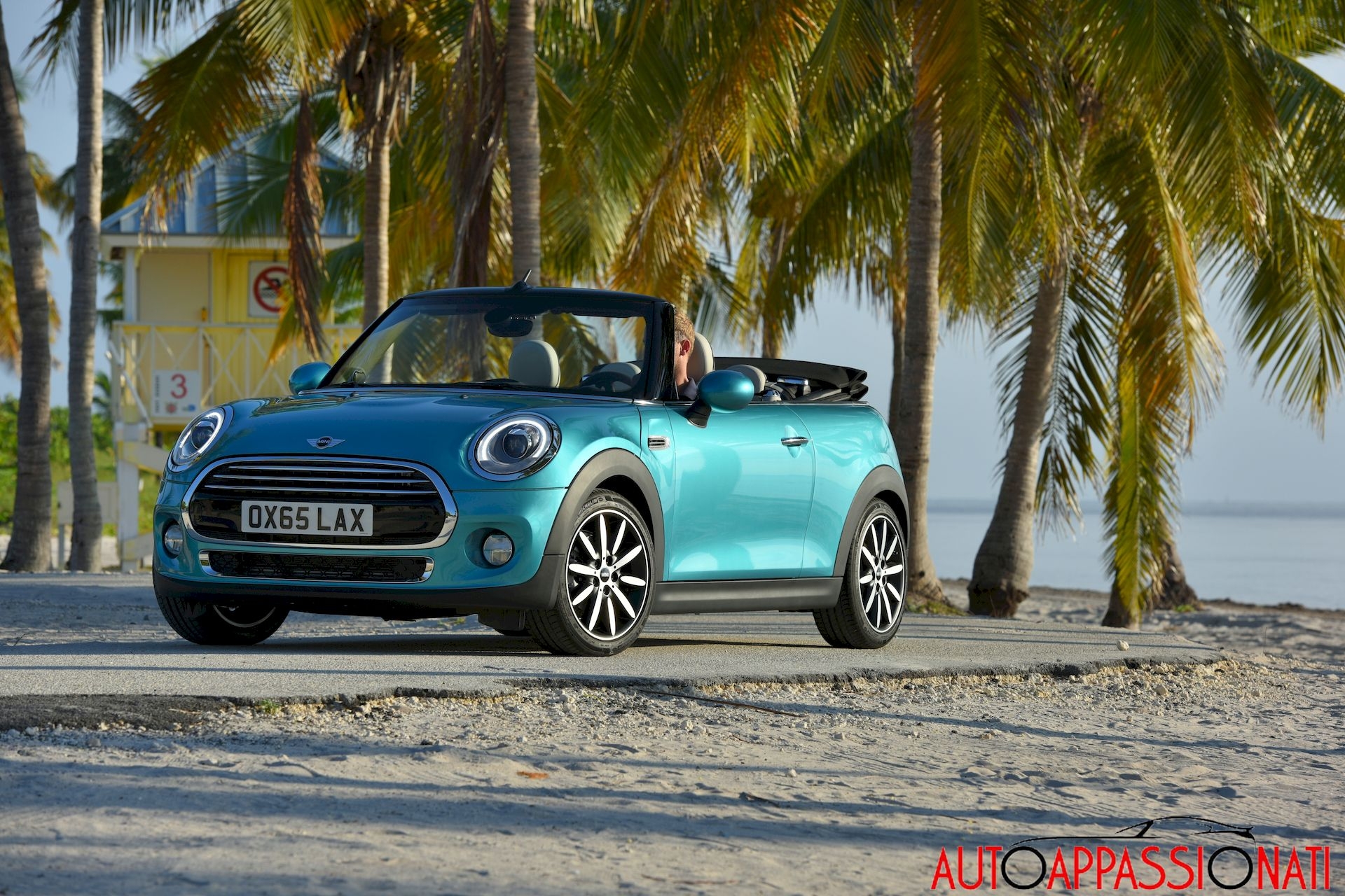 Nuova MINI Cabrio: tutte le informazioni