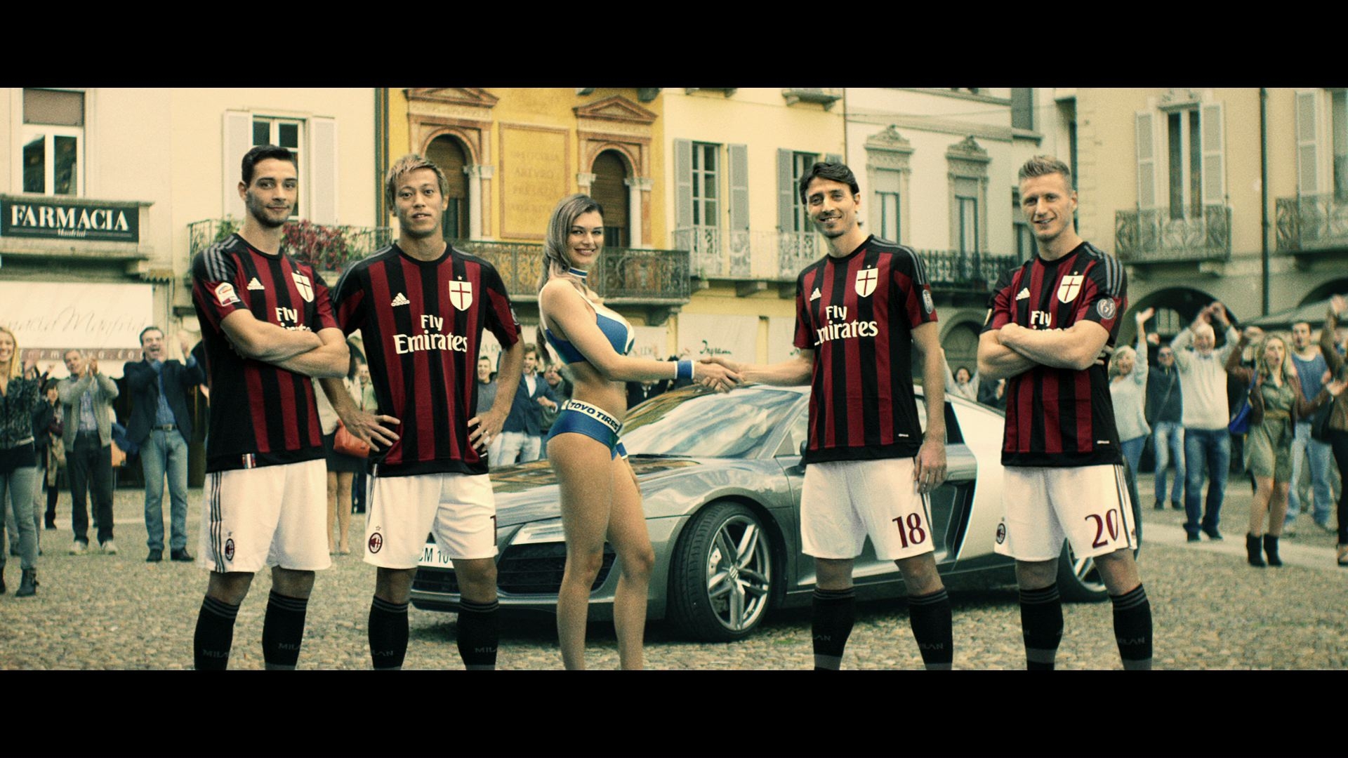 Ac Milan e Toyo Tires- sfida per le strade di Milano con Audi [VIDEO]