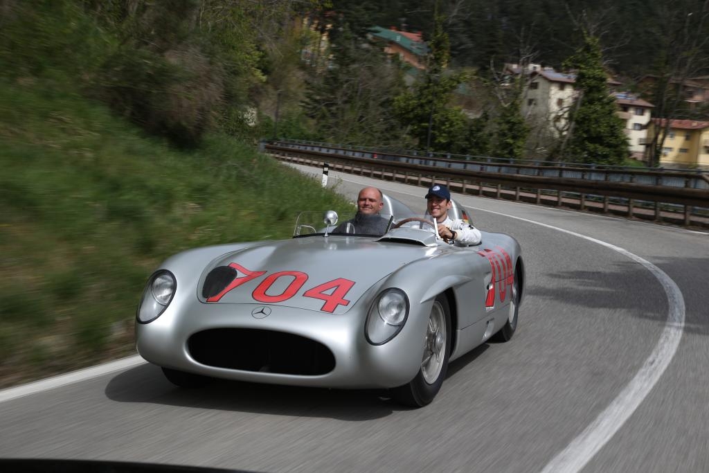 Mercedes-Benz sponsor della Mille Miglia 2016