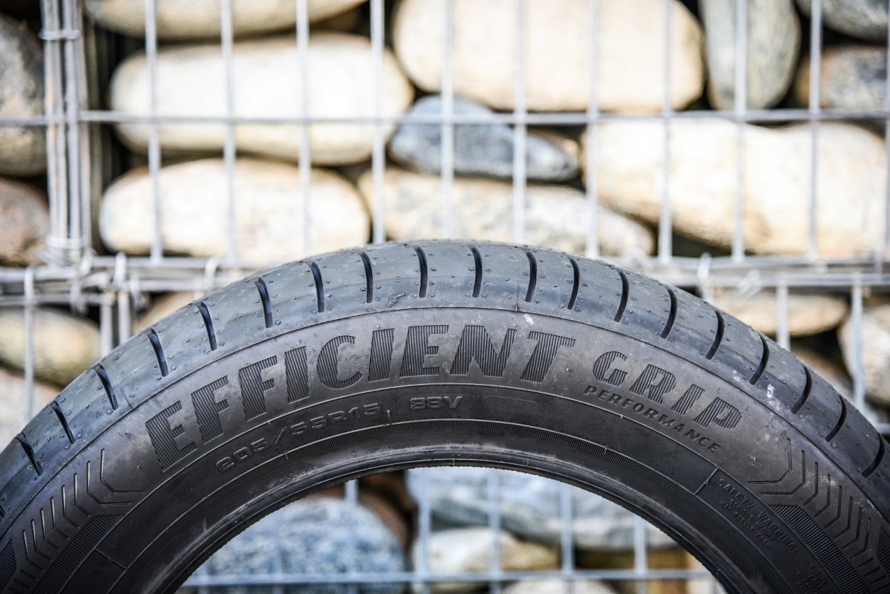 Goodyear EfficientGrip Performance | Prova su strada