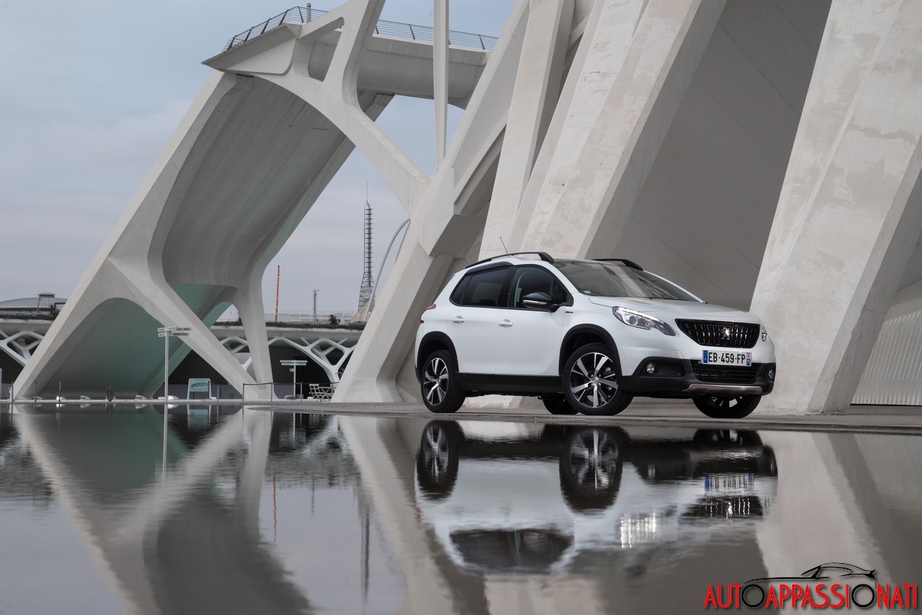 Nuova Peugeot 2008 | Prova su strada in anteprima