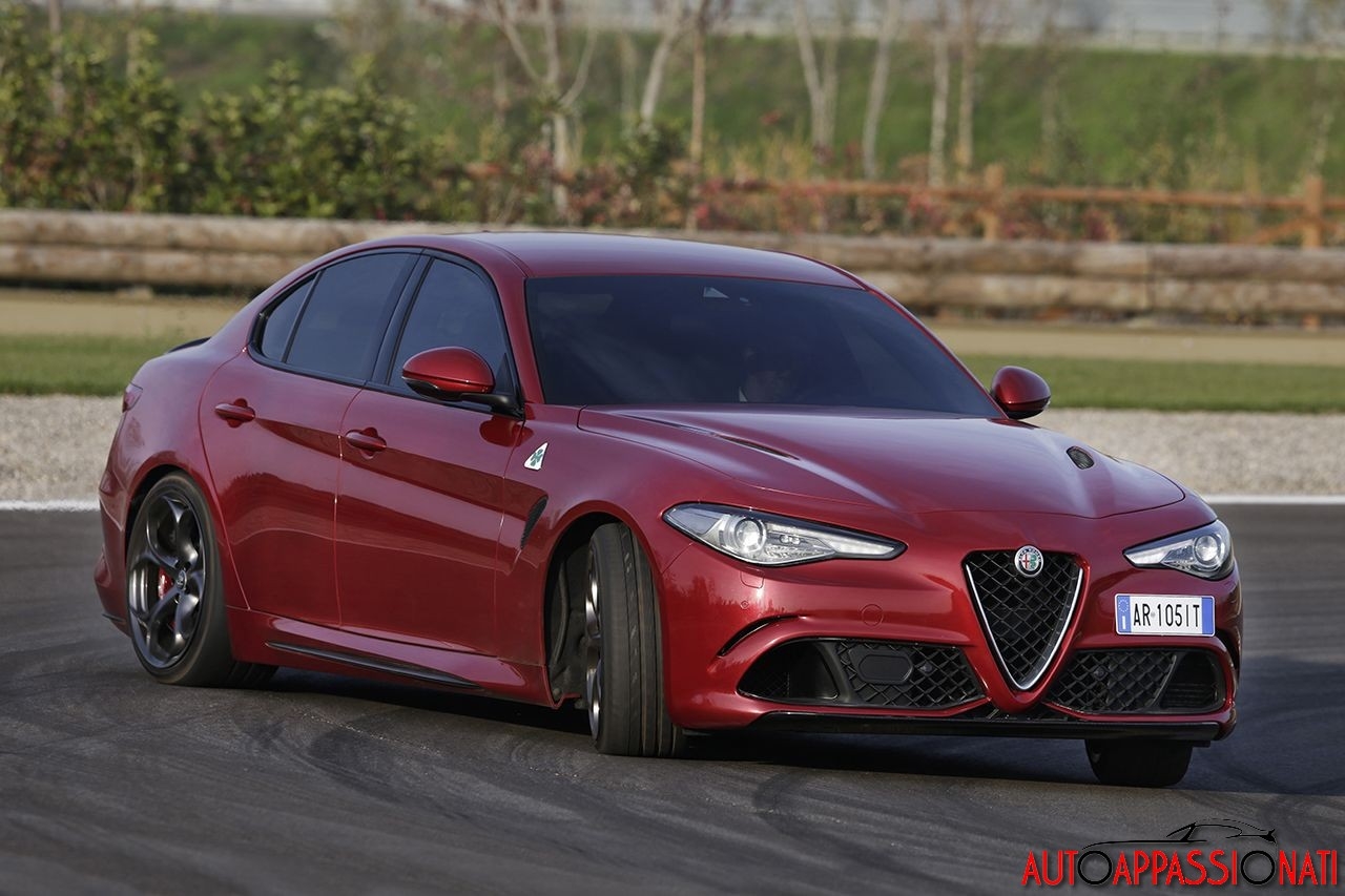 Alfa Romeo Giulia Quadrifoglio | Foto