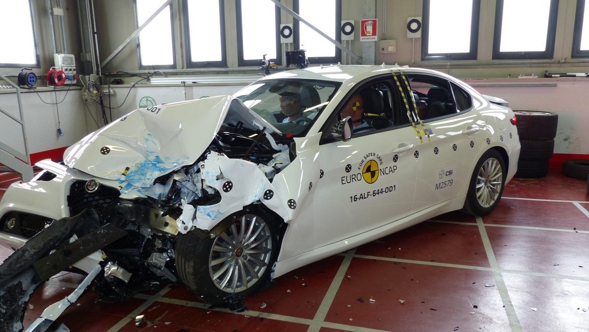 Alfa Romeo Giulia: record di stelle EuroNCAP