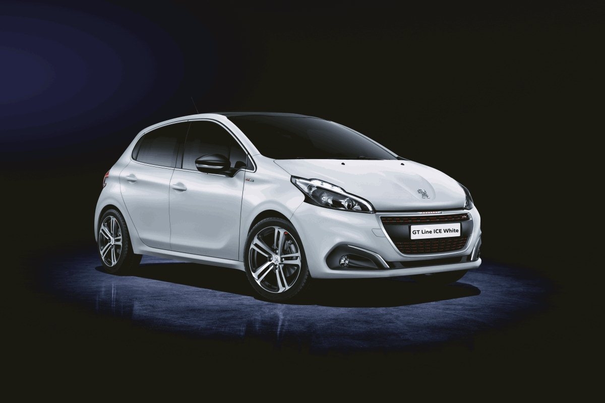 Peugeot 208 GT LINE: arriva la serie ICE White