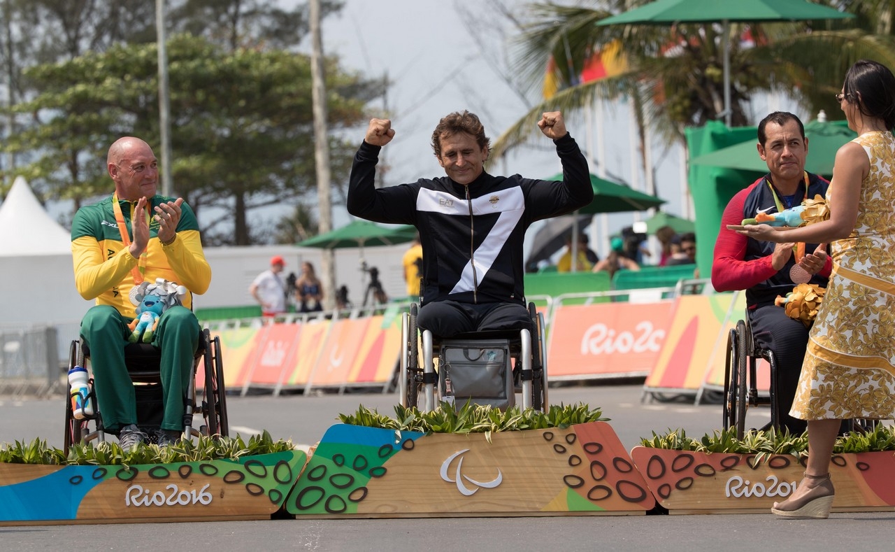 Alessandro Zanardi entra nella leggenda