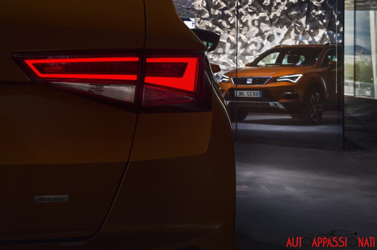 Seat al Salone di Parigi punta tutto su Ateca