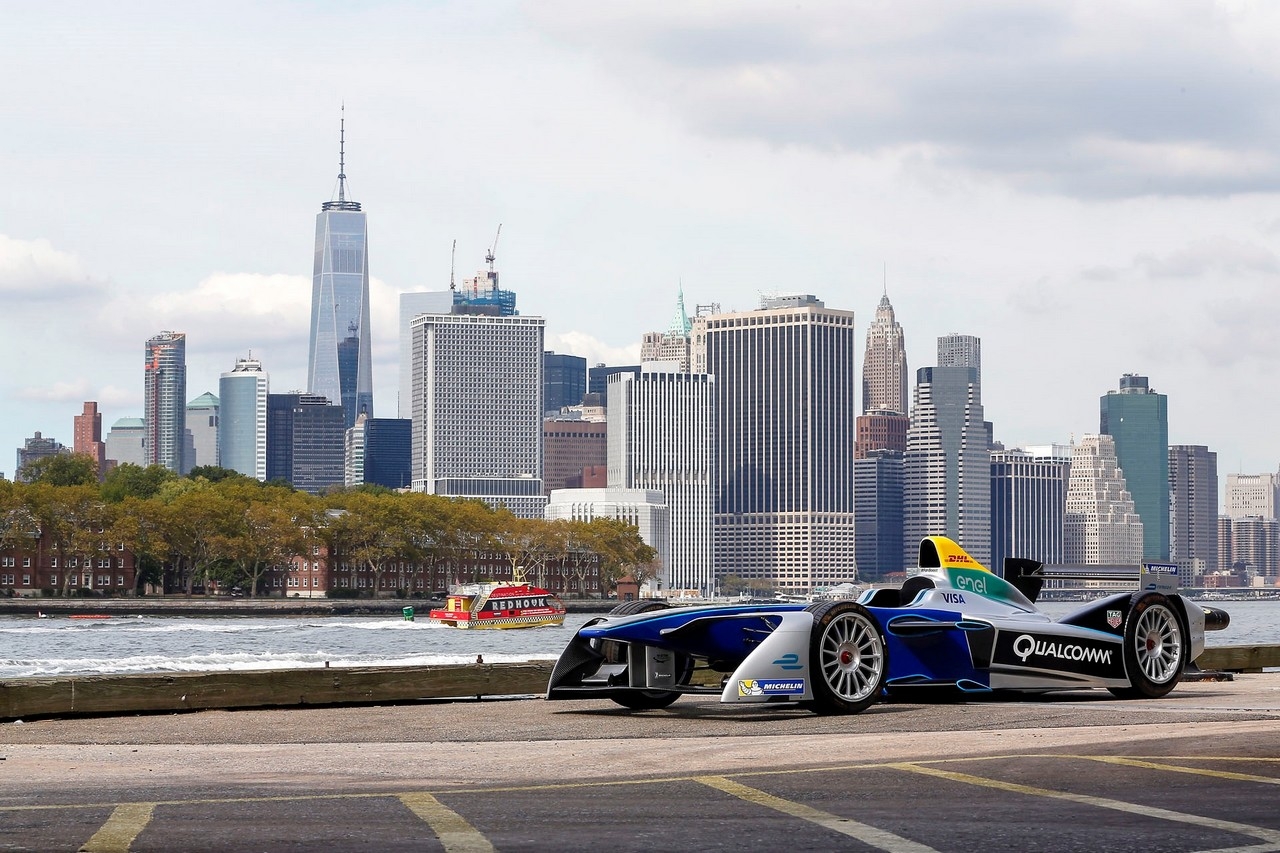 La Formula E all’ombra della Statua della Libertà con il New York ePrix [VIDEO]