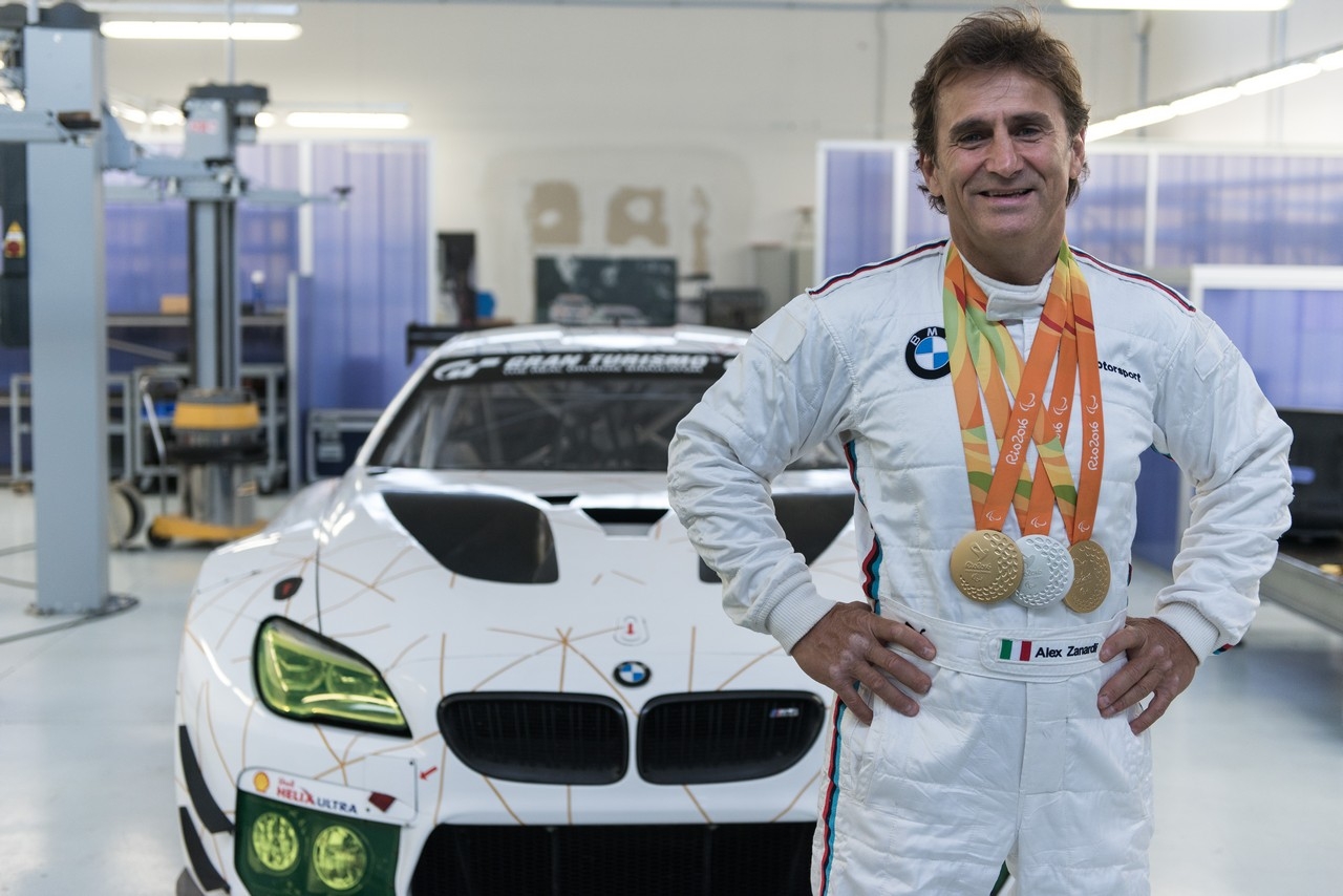 Alex Zanardi torna in pista dopo l’oro di Rio