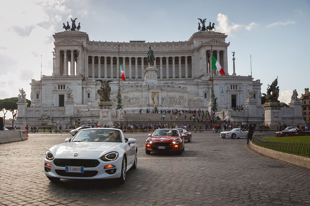 Fiat: grande successo della prima edizione del “124 Spider Legend Tour”