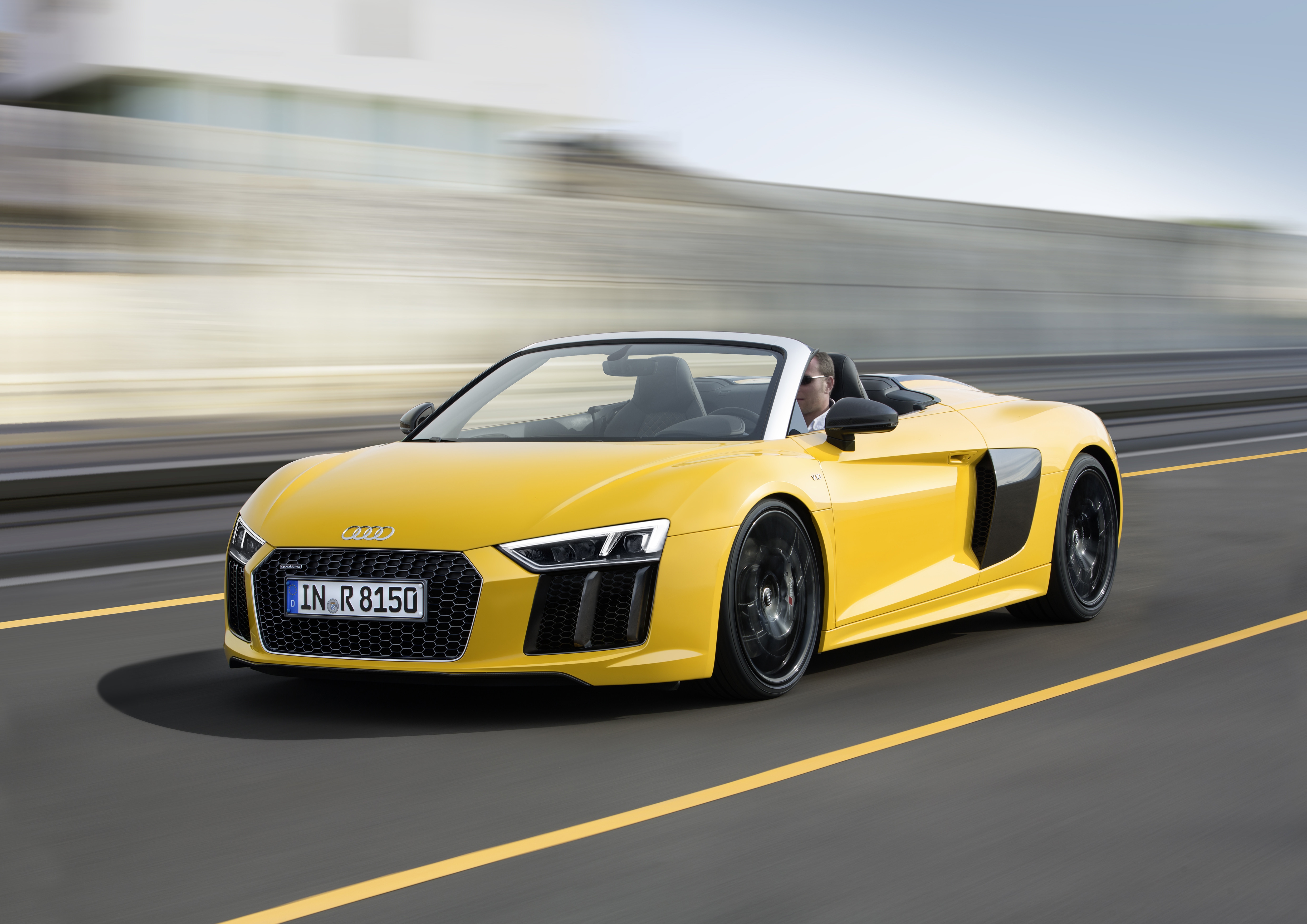 Audi R8 Spyder V10 [VIDEO]