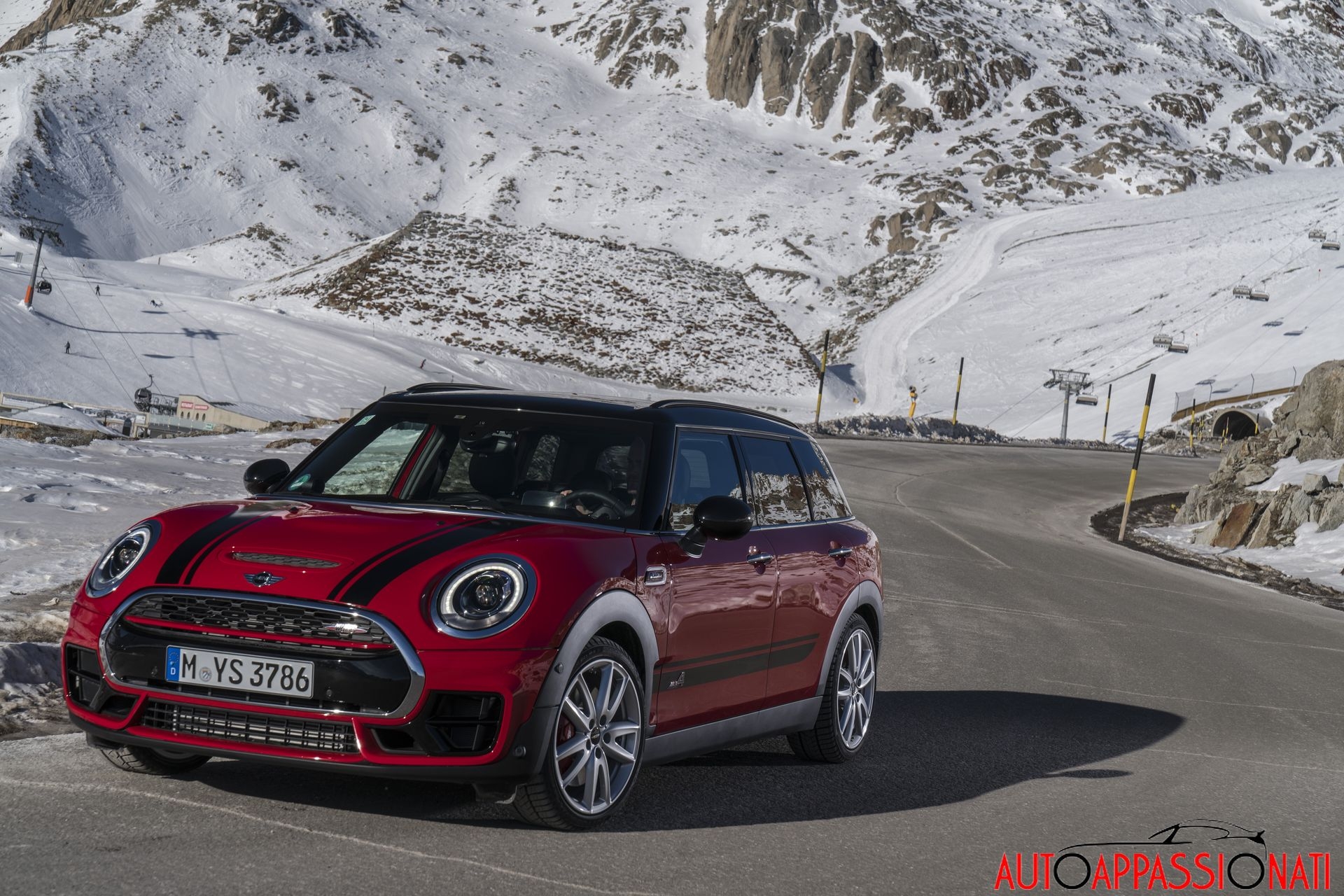 Nuova MINI Clubman John Cooper Works [VIDEO]