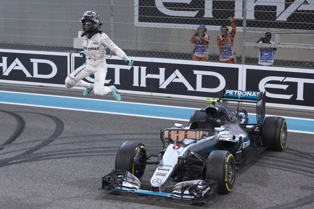 Clamoroso! Nico Rosberg annuncia il ritiro!