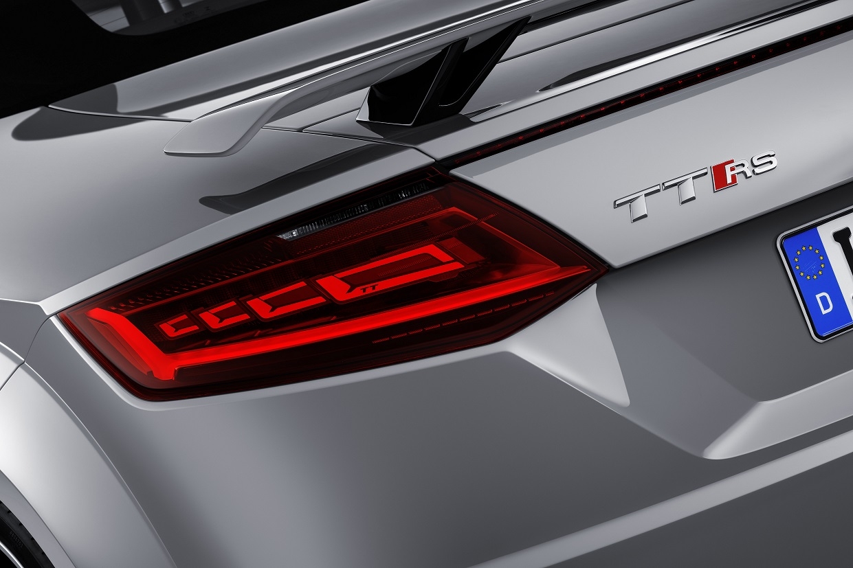 Tecnologia OLED Osram per la nuova Audi TT RS