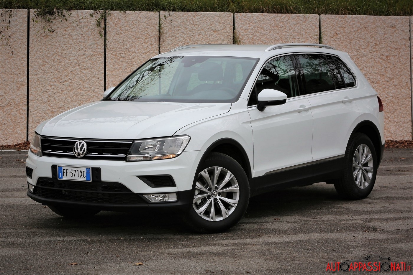 Volkswagen Tiguan 1.6 TDI I Prova su strada in anteprima