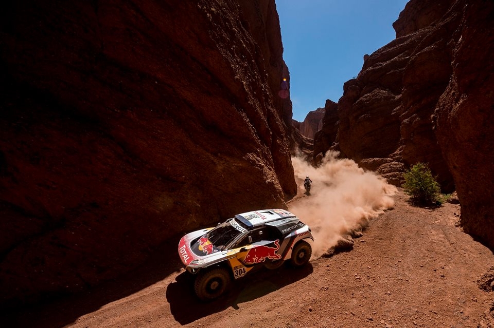 Una raffica di Peugeot 3008 DKR al comando della Dakar