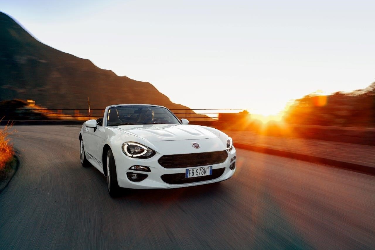 La Fiat 124 spider protagonista di “CQ Best Dressed Man”