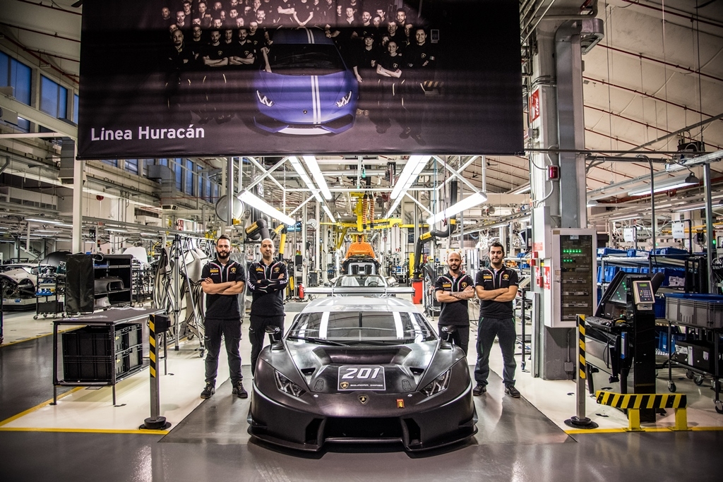 Record di produzione in Lamborghini Squadra Corse